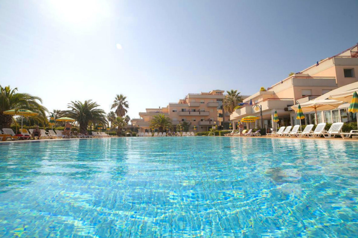  Residence Club Hotel Le Terrazze Cristoforo Travel